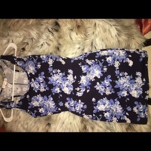 black dress with blue && white roses